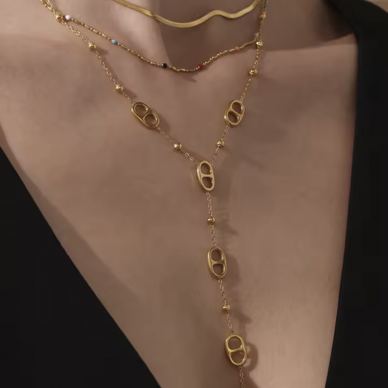 Κολιέ ατσάλι σε σχέδιο «Θήτα»