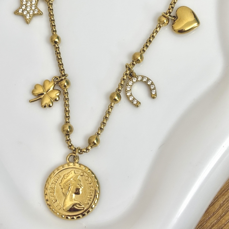 Κολιέ ατσ΄άλι με charms