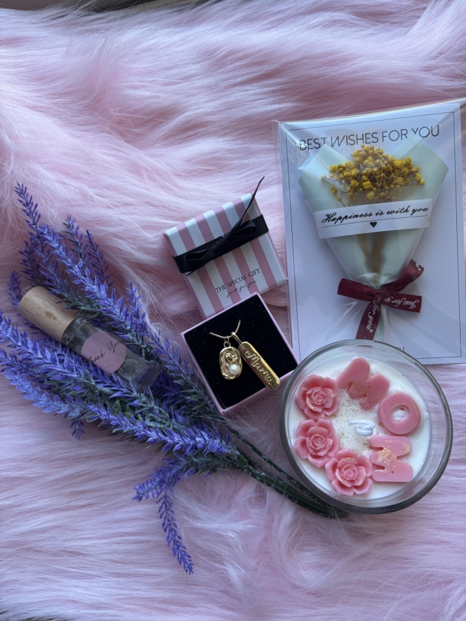 Mama’s Flower Box????