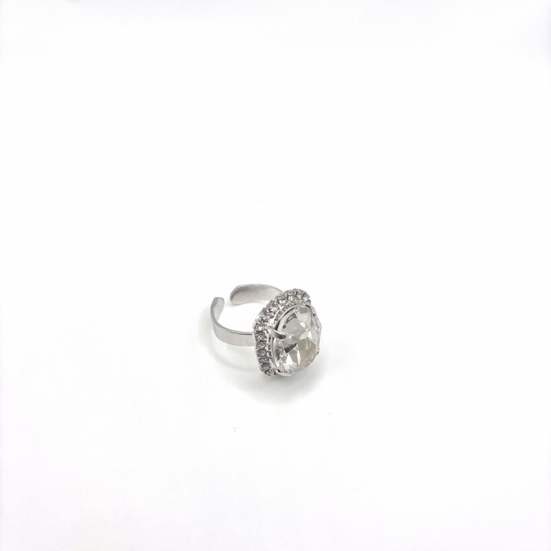 Οβάλ ατσάλι δαχτυλίδι με swarovski