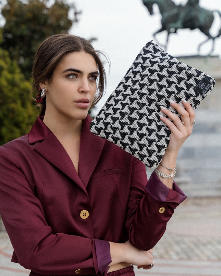 TΣΑΝΤΑ ΧΕΙΡΟΣ 'BOHO BLACK GEOMETRIC'