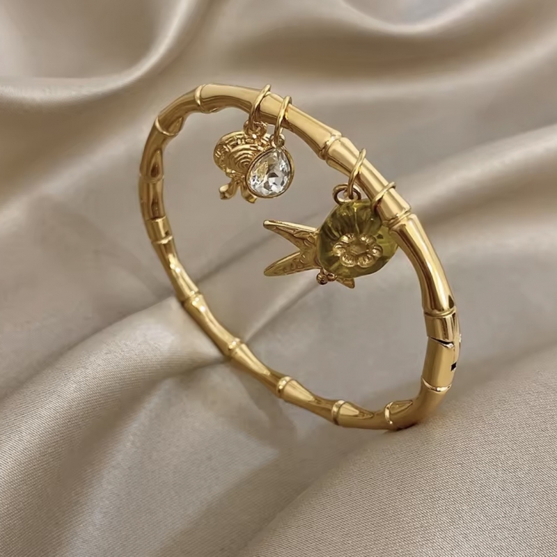 Βέργα ατσάλι με charms