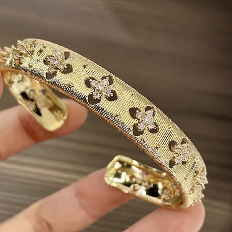 Βέργα ατσάλινη επιχρυσωμένη